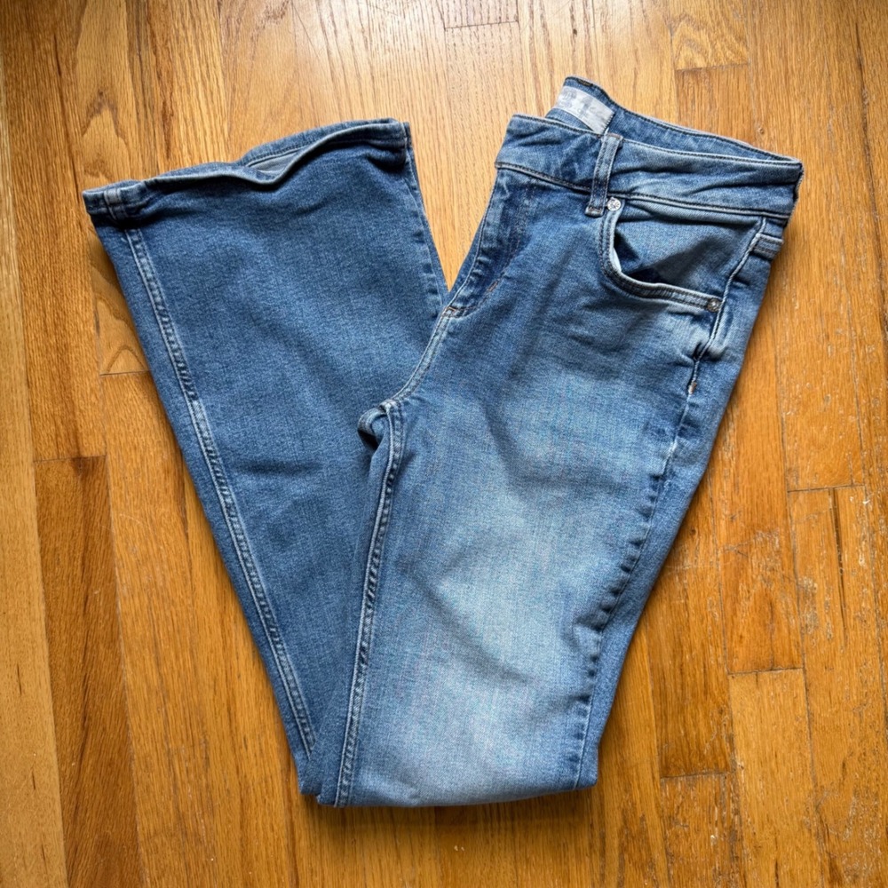 We The Free Free People Flare Jeans 31 Light Wash High Rise 70s Inspired Boho